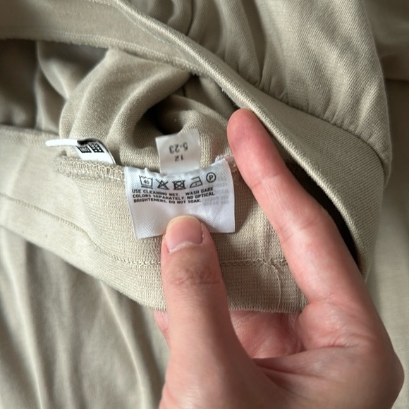 New Uniqlo Classic Beige Culottes - Picture 3 of 3